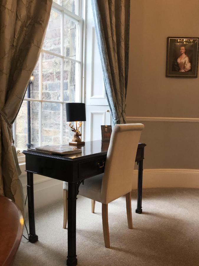 Escape To Edinburgh @ Albyn Place Exterior foto